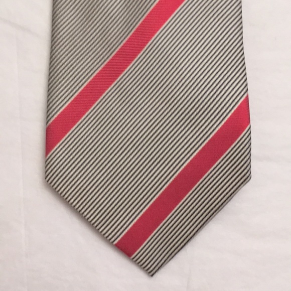 Giorgio Armani 100% silk tie. Brand new wo tag - Picture 2 of 4